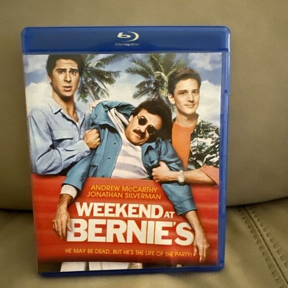 Weekend at Bernie's (Blu-ray,‎ 1989) - Picture 1 of 5